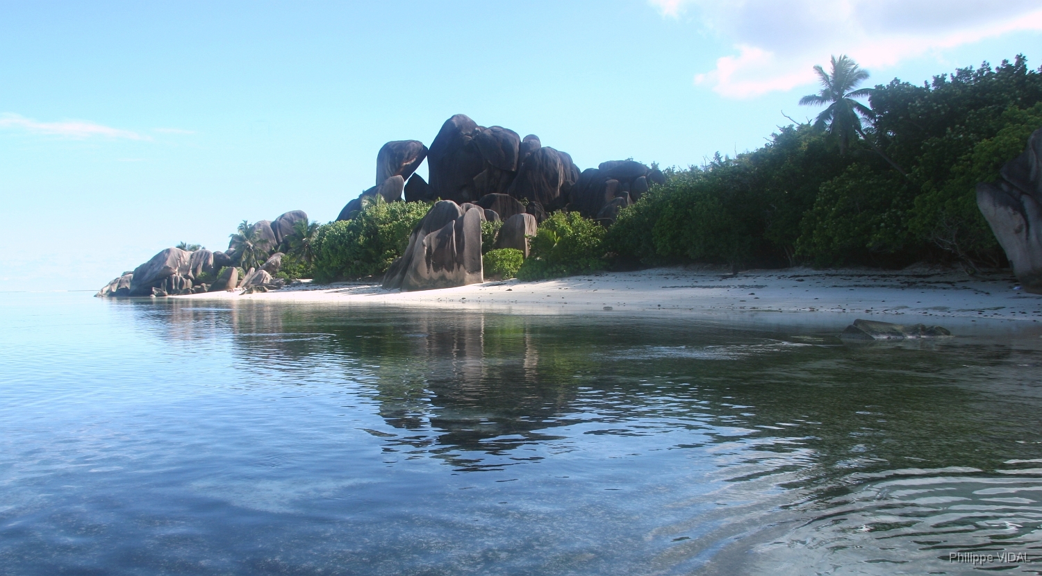 IMG_2197_rf_LA DIGUE_ANSE SOURCE D'ARGENT.jpg